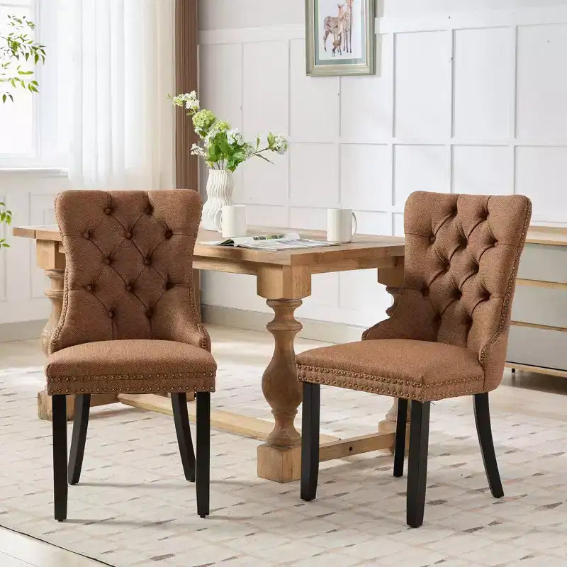 Lot de 2 chaises de salle à manger contemporaines haut de gamme en bois massif, rembourrées de lin, capitonnées, avec pieds en bois et garniture de clous décoratifs