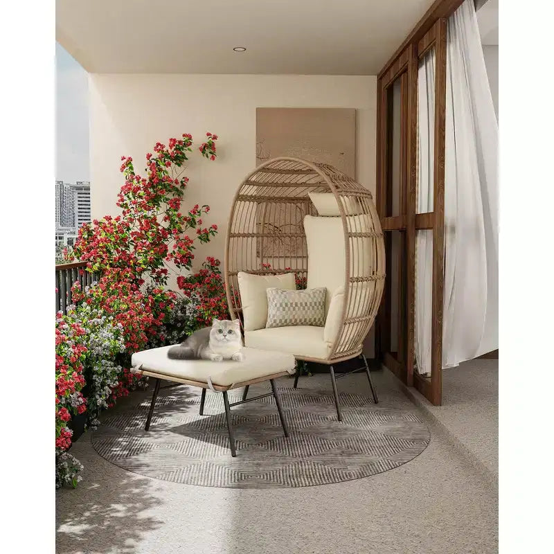 Fauteuil œuf en osier avec repose-pieds, fauteuil lounge panier œuf avec coussin épais, siège confortable en rotin pour l’intérieur et l’extérieur, patio, porche ou jardin