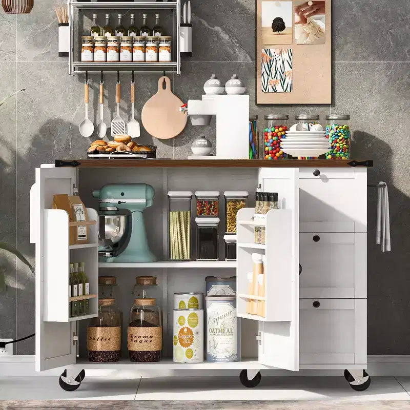 Isla de cocina rodante estilo rústico con toma de corriente, carrito de almacenamiento para cocina con estante interior, ala abatible y especiero