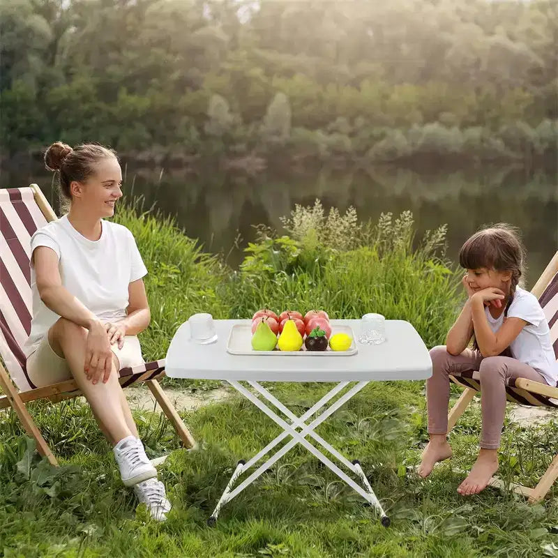 Petite table pliante de camping individuelle, bureau pliant léger et portable, table utilitaire robuste à hauteur réglable, petite table en plastique pour le camping