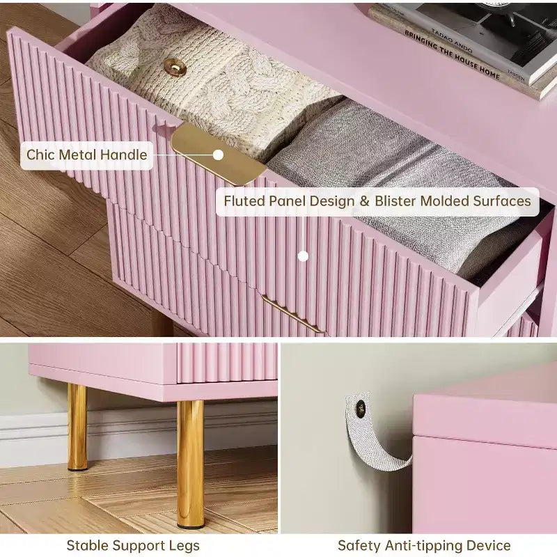Commode moderne à 3 tiroirs - poignées dorées et grand espace de rangement pour chambre et salon