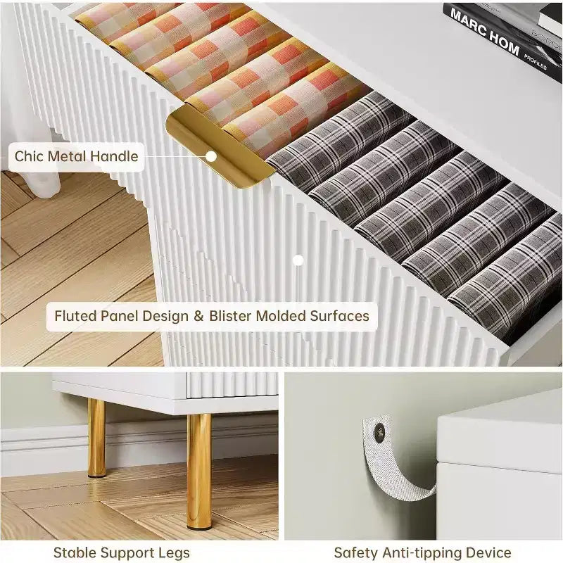 Commode moderne à 3 tiroirs - poignées dorées et grand espace de rangement pour chambre et salon