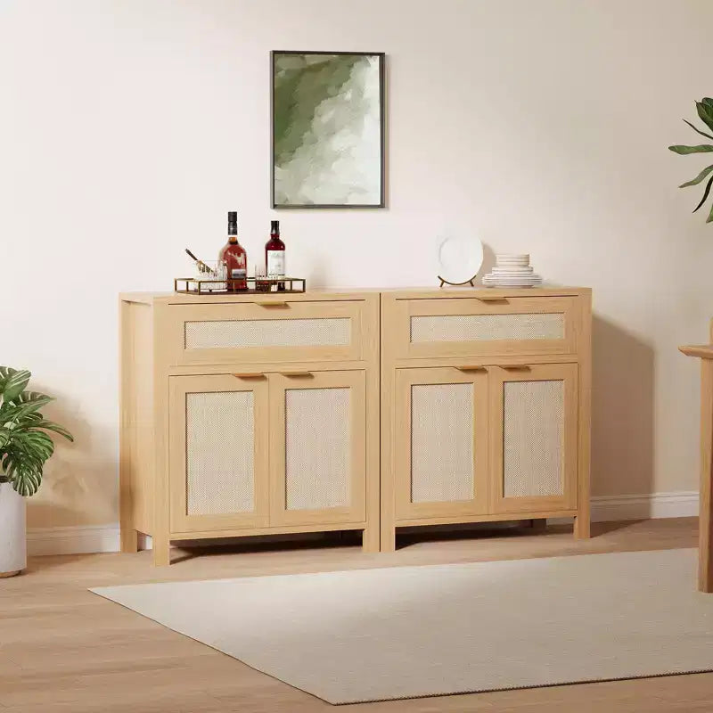 Buffet en rotin moderne avec portes, meuble de rangement bohème étroit, crédence d’appoint avec rangements et table console pour coin café