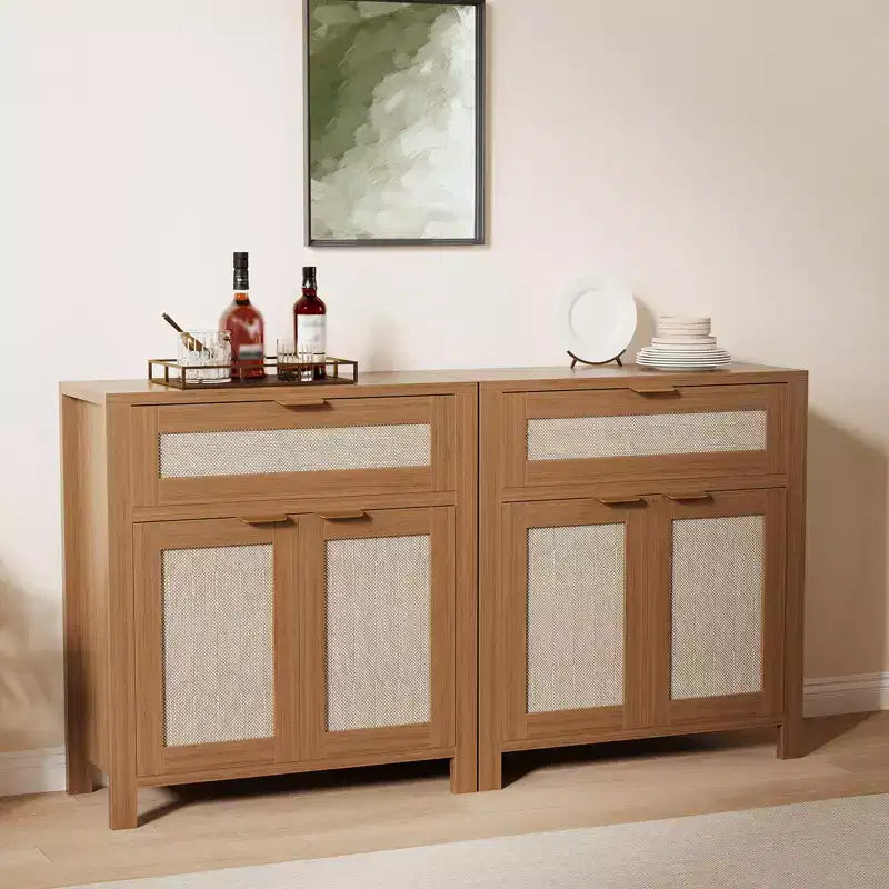 Buffet en rotin moderne avec portes, meuble de rangement bohème étroit, crédence d’appoint avec rangements et table console pour coin café